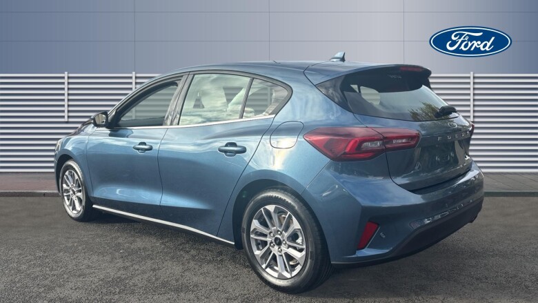 Ford Focus 1.0 EcoBoost Hybrid mHEV 155 Titanium 5dr Auto Petrol Hatchback